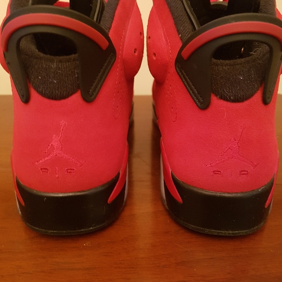 AIR JORDAN 6 RETRO "TORO BRAVO" - Picture 11 of 11
